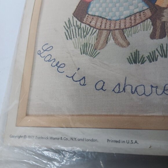 Columbia Minerva Beatrix Potter Crewel Picture Kit Peter Rabbit Love is Shared - Picture 5 of 8